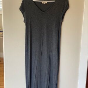 Madewell Women's Gray V-Neck Midi Dress
